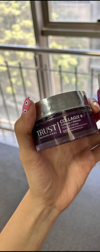 کرم جوانساز کلاژن تراست